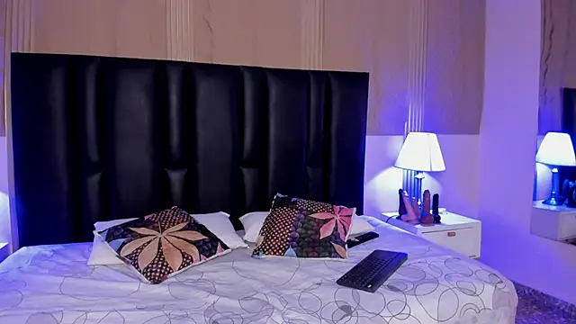 Milf meli online show from December 2025 03:11:01 AM