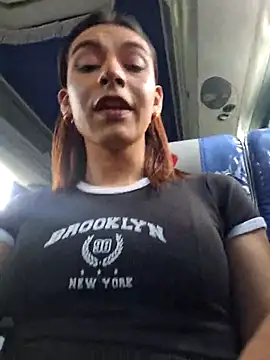 Maiskeen Zamara online show from December 2024 05:07:02 PM