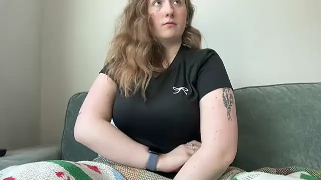 lilsbabyxo online show from April 2026 11:40:01 AM