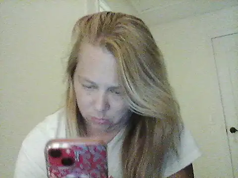 Snapshot of burrkitty chatting on November 2025 02:03:01 AM burrkitty online show from November 2025 02:03:01 AM