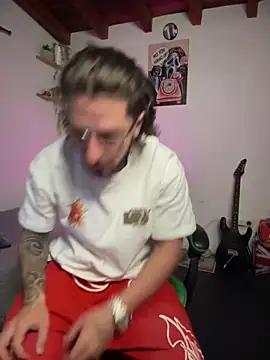 Valentino Xander online show from December 2025 01:56:02 AM