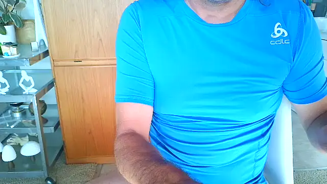 costanza7070 online show from April 2026 10:56:02 PM