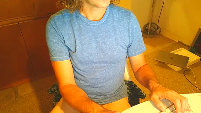 costanza7070 online show from April 2026 04:59:01 AM