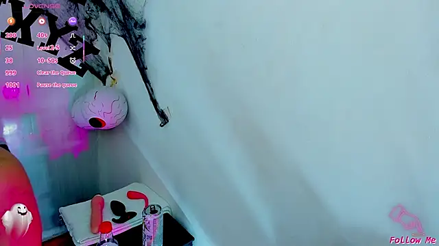 Snapshot of Piggy_Eddy chatting on November 2025 04:25:02 AM Piggy Eddy online show from November 2025 04:25:02 AM