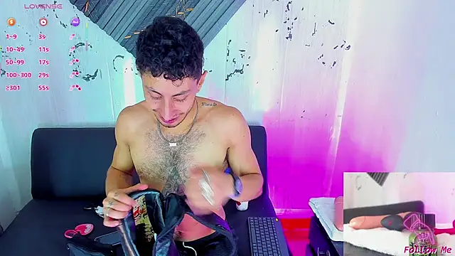 Snapshot of Piggy_Eddy chatting on November 2025 08:41:02 PM Piggy Eddy online show from November 2025 08:41:02 PM