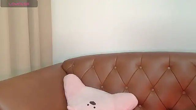 NickiBloom online show from January 2025 03:11:02 AM