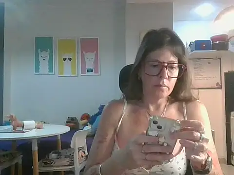 Snapshot of Calentandote chatting on October 2025 08:15:02 AM Calentandote online show from October 2025 08:15:02 AM