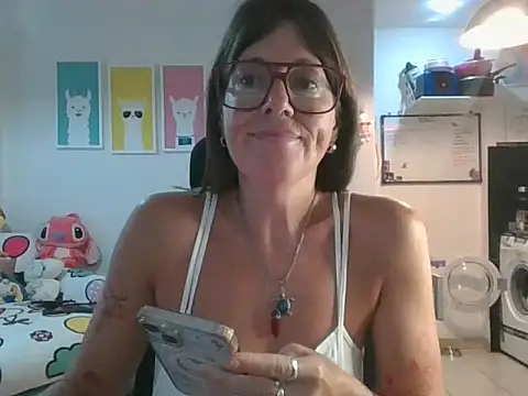 Snapshot of Calentandote chatting on February 2026 10:09:01 AM Calentandote online show from February 2026 10:09:01 AM