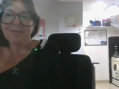 Snapshot of Calentandote chatting on May 2026 10:53:02 AM Calentandote online show from May 2026 10:53:02 AM