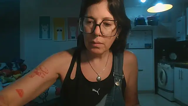 Snapshot of Calentandote chatting on August 2026 11:13:01 AM Calentandote online show from August 2026 11:13:01 AM