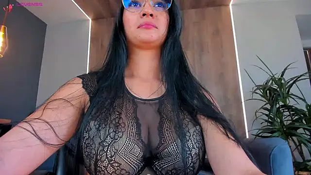 NatyFerrer  online show from December 2024 04:54:01 PM