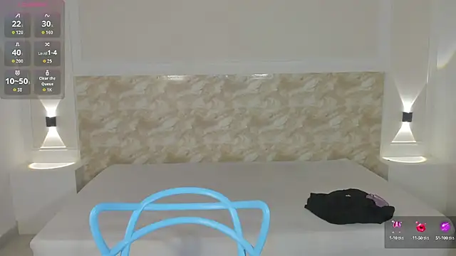 AliceRoss0 online show from September 2025 10:35:01 PM