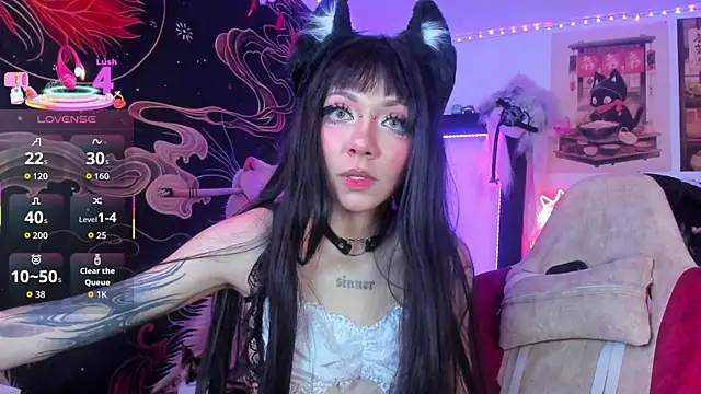 Snapshot of Alicedangerrr chatting on May 2026 01:02:02 AM Alicedangerrr online show from May 2026 01:02:02 AM