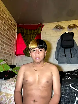 FlpGmz online show from October 2025 08:15:01 PM