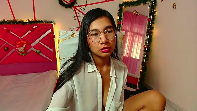 Snapshot of _Jessi29_ chatting on December 2024 09:54:02 PM  Jessi29  online show from December 2024 09:54:02 PM