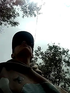 Snapshot of Cuervo_maniaco chatting on February 2025 03:36:02 PM Cuervo maniaco online show from February 2025 03:36:02 PM