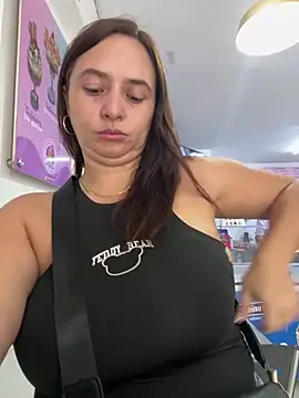 TatianaMonteross online show from October 2025 06:08:02 PM