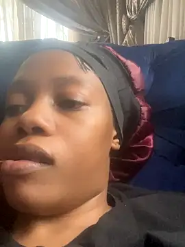 NAUGHTYSHALOTXX online show from October 2025 10:05:02 AM