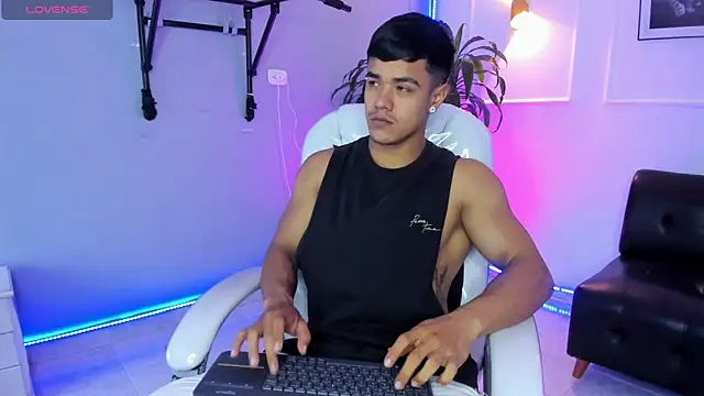 Rob saenz  online show from November 2025 02:28:02 PM