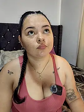 Snapshot of leoytessa_10 chatting on July 2026 01:37:01 PM leoytessa 10 online show from July 2026 01:37:01 PM