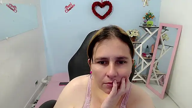 victoria jones online show from March 2026 12:11:01 PM