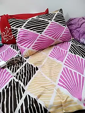 Snapshot of Diya_Chopra chatting on December 2024 06:14:01 AM Diya Chopra online show from December 2024 06:14:01 AM