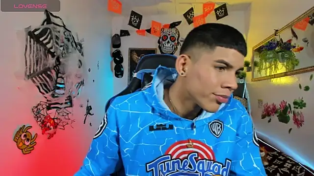 Damian latinxxx online show from October 2025 02:56:01 AM