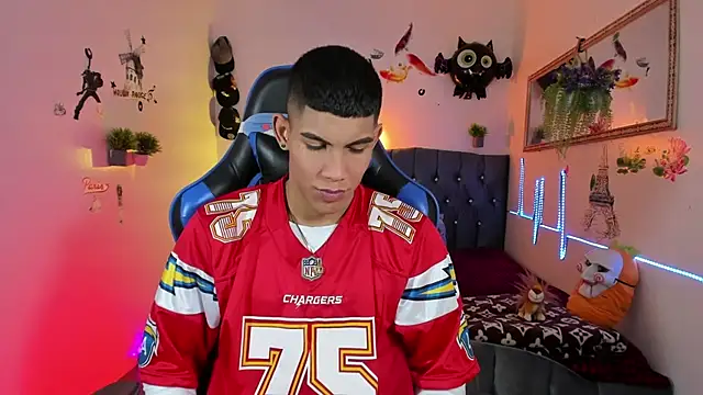 Damian latinxxx online show from November 2025 03:19:01 AM