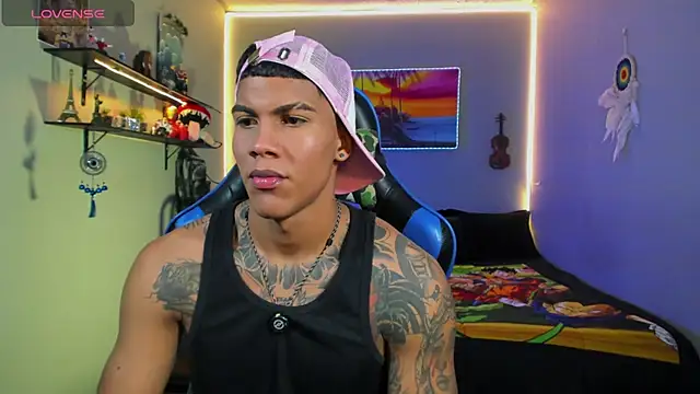 Snapshot of Damian_latinxxx chatting on July 2026 09:05:01 AM Damian latinxxx online show from July 2026 09:05:01 AM