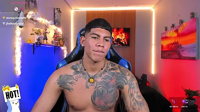 Snapshot of Damian_latinxxx chatting on July 2026 12:48:02 PM Damian latinxxx online show from July 2026 12:48:02 PM