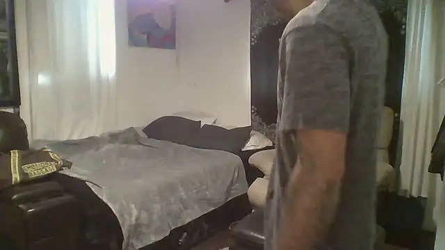 JohnnyDeep187 online show from December 2024 10:49:02 PM