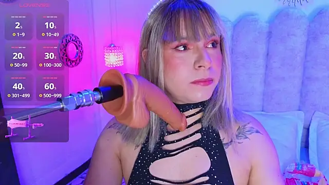 Vicky Campbell  online show from March 2025 12:39:01 AM