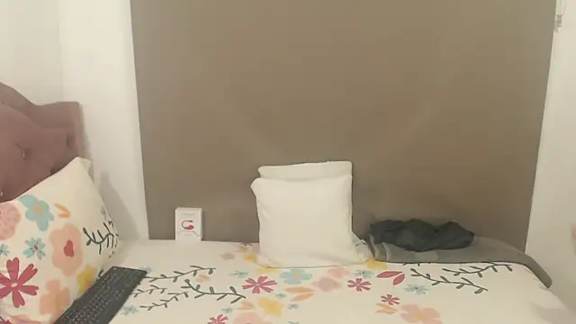 kimberlyjamexxx online show from December 2025 02:53:01 AM