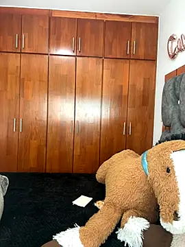 Veronica isaza   online show from November 2025 06:45:02 PM