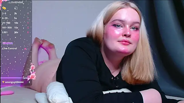 rozzhaos8 online show from April 2026 12:30:02 AM