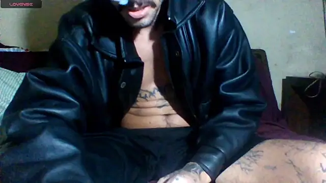 Snapshot of sellvageria chatting on May 2026 02:39:01 AM sellvageria online show from May 2026 02:39:01 AM