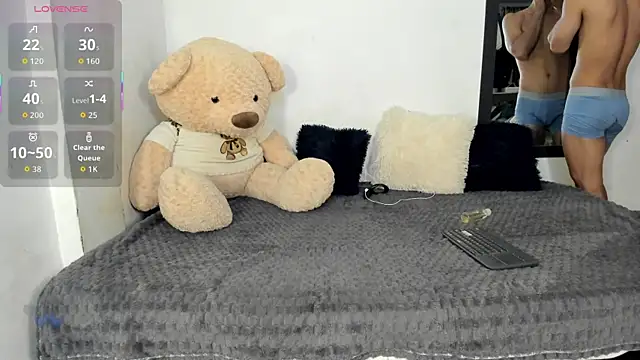 LittleParker online show from November 2025 12:55:01 PM