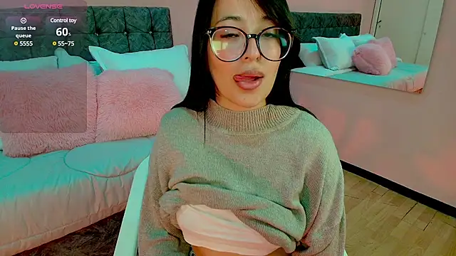 lovely  martina online show from March 2025 04:56:02 PM