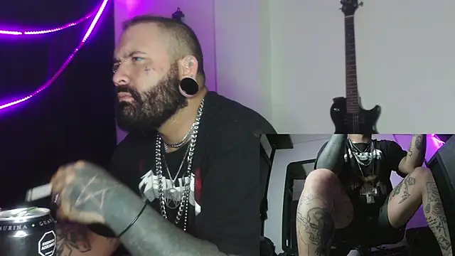 Snapshot of darkclothes chatting on December 2024 07:28:02 AM darkclothes online show from December 2024 07:28:02 AM