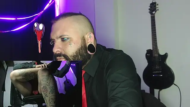 Snapshot of darkclothes chatting on January 2025 06:37:01 AM darkclothes online show from January 2025 06:37:01 AM