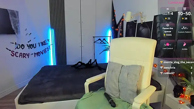 SashaSunlight online show from October 2025 02:41:02 PM