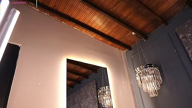 AylinMillerxs online show from April 2026 06:17:01 PM