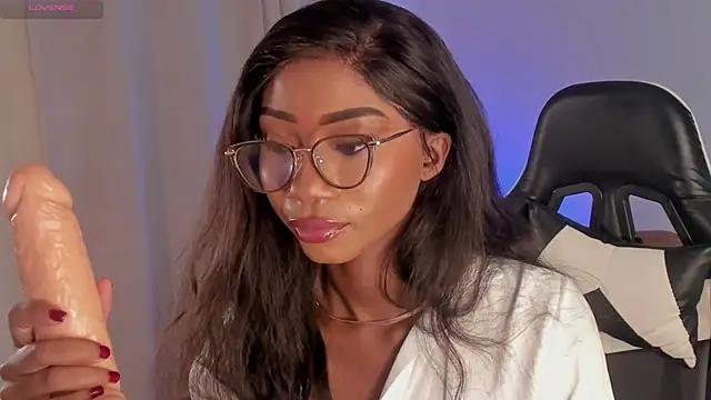 SavannahWildee online show from February 2025 12:06:01 AM