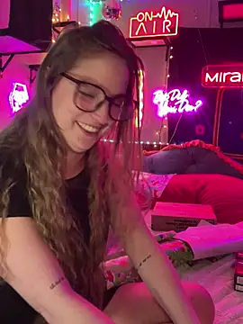 mirannacult online show from December 2024 02:57:01 AM