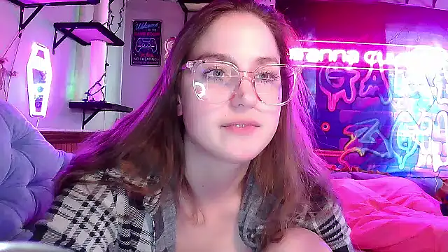 mirannacult online show from January 2025 06:43:01 PM