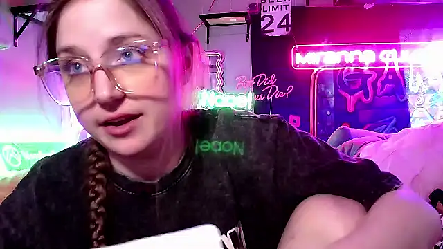 mirannacult online show from March 2025 03:25:01 PM