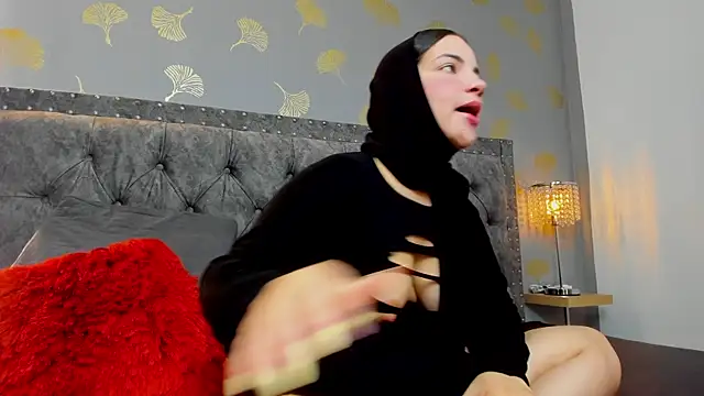 Layla kaderr online show from March 2026 11:32:02 PM