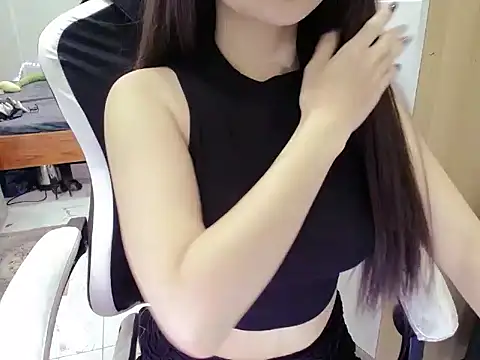 Lynk Lee69 online show from February 2025 04:22:01 PM