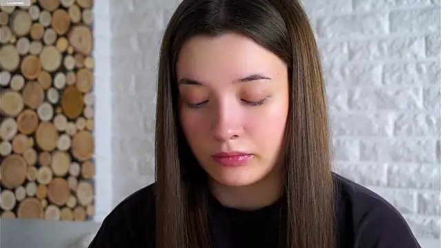 LowOncoming online show from November 2025 03:05:01 AM