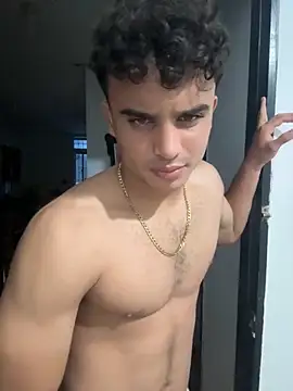 Mentriplex online show from October 2025 03:40:01 AM